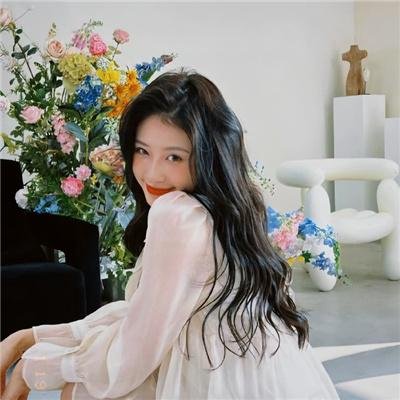江湖龙女海报